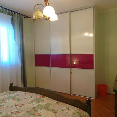Apartments In Valbandon/Istrien 8381