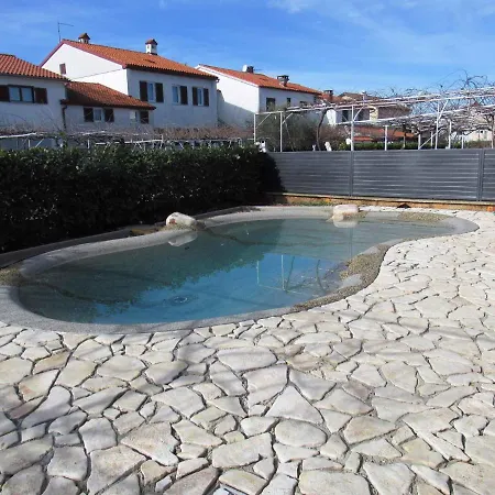 Apartament In Valbandon/istrien 8381