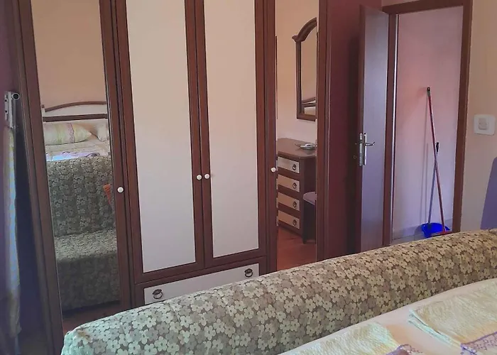 In - Istrien 8381 Valbandon